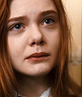 ellefanning_gingerrosa_2917.jpg