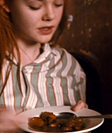 ellefanning_gingerrosa_3933.jpg