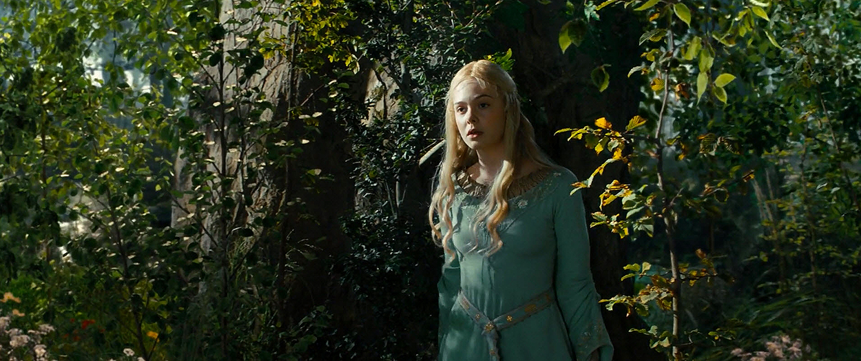 maleficient_ellefanning_01400.jpg