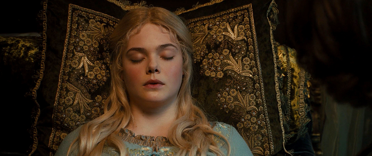 maleficient_ellefanning_02255.jpg