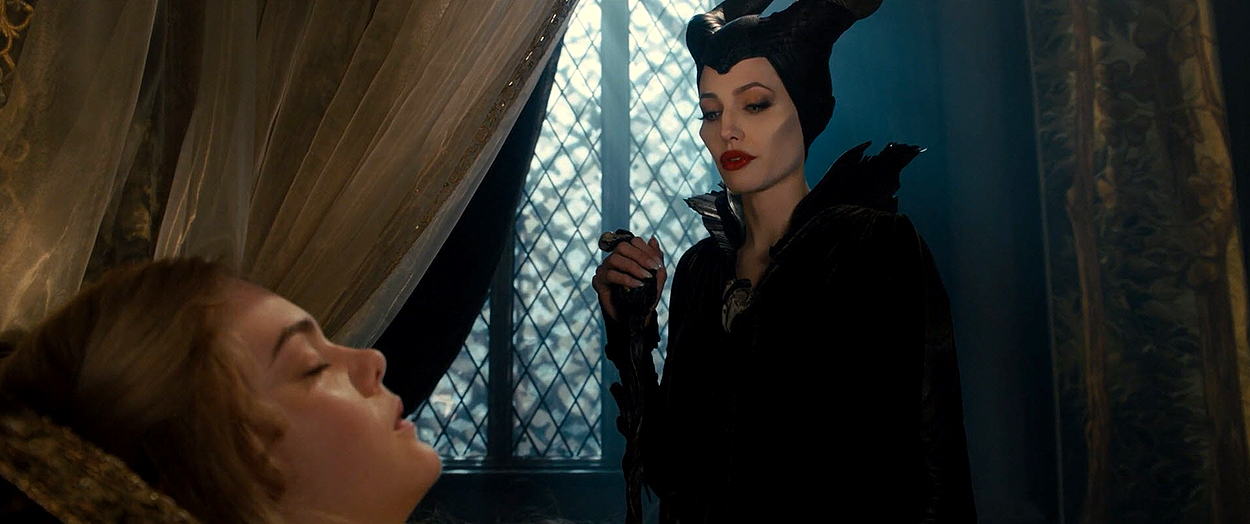 maleficient_ellefanning_02317.jpg