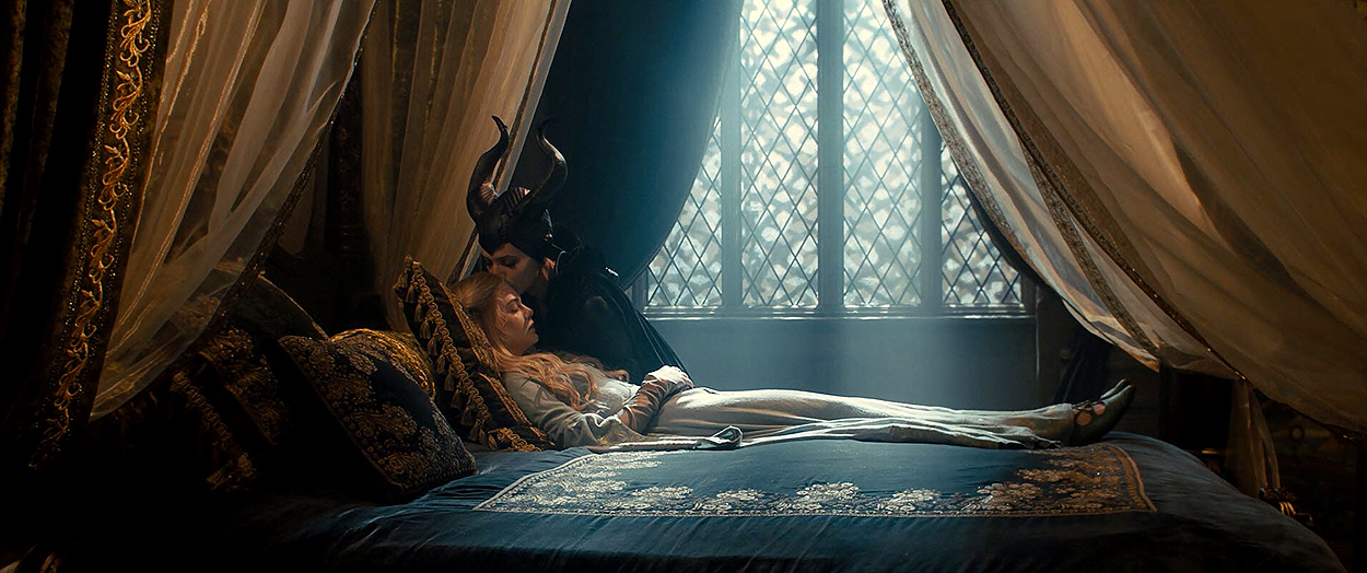 maleficient_ellefanning_02369.jpg