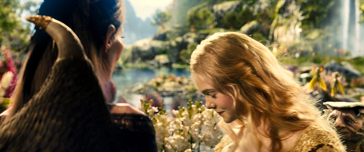 maleficient_ellefanning_02966.jpg