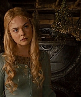 maleficient_ellefanning_01530.jpg