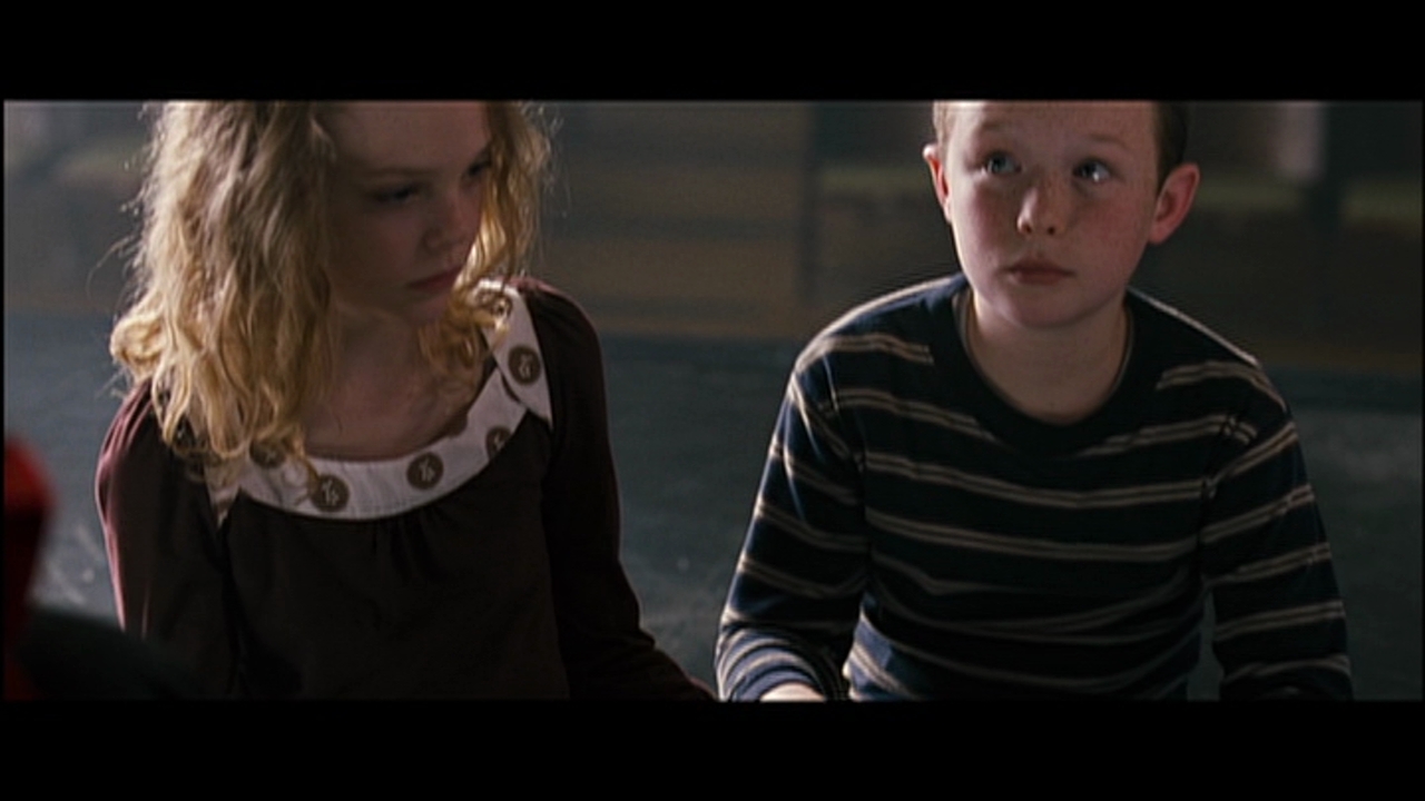 phoebeinwonderland_moviecap1036.jpg