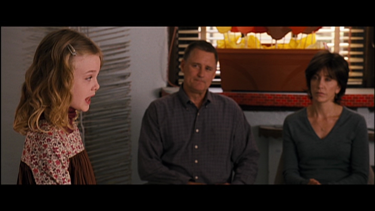 phoebeinwonderland_moviecap1635.jpg