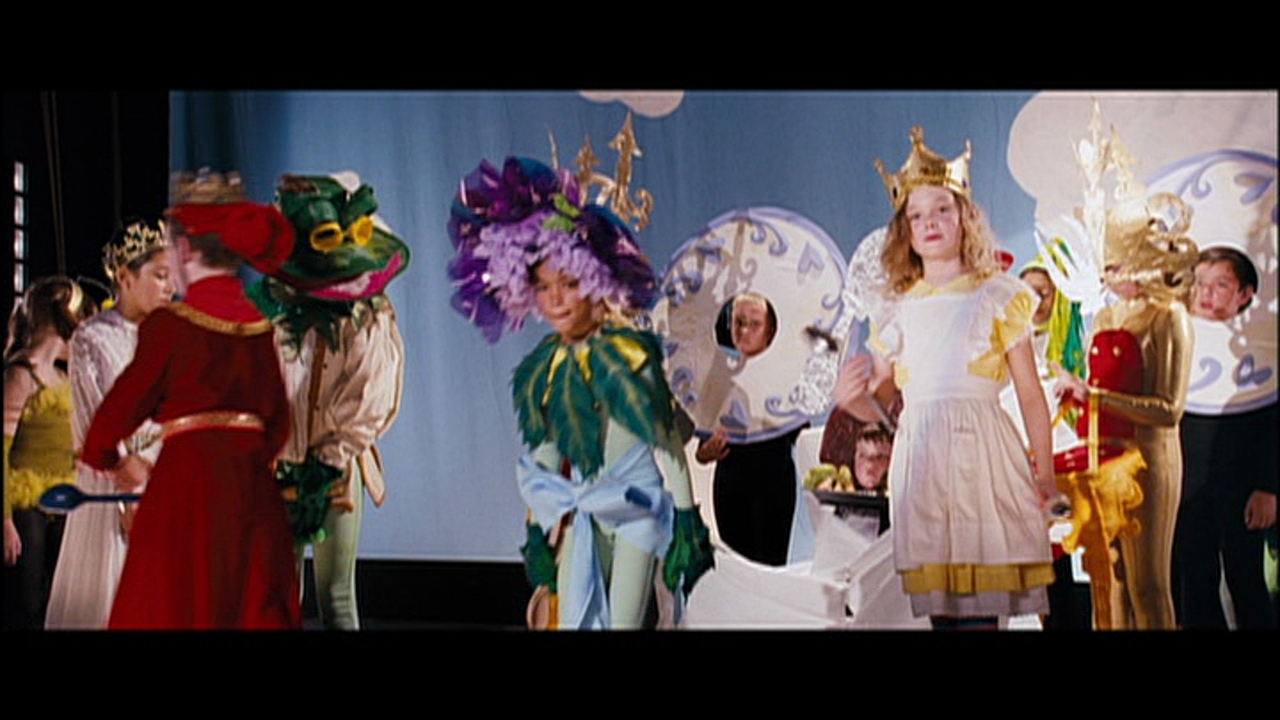 phoebeinwonderland_moviecap1706.jpg