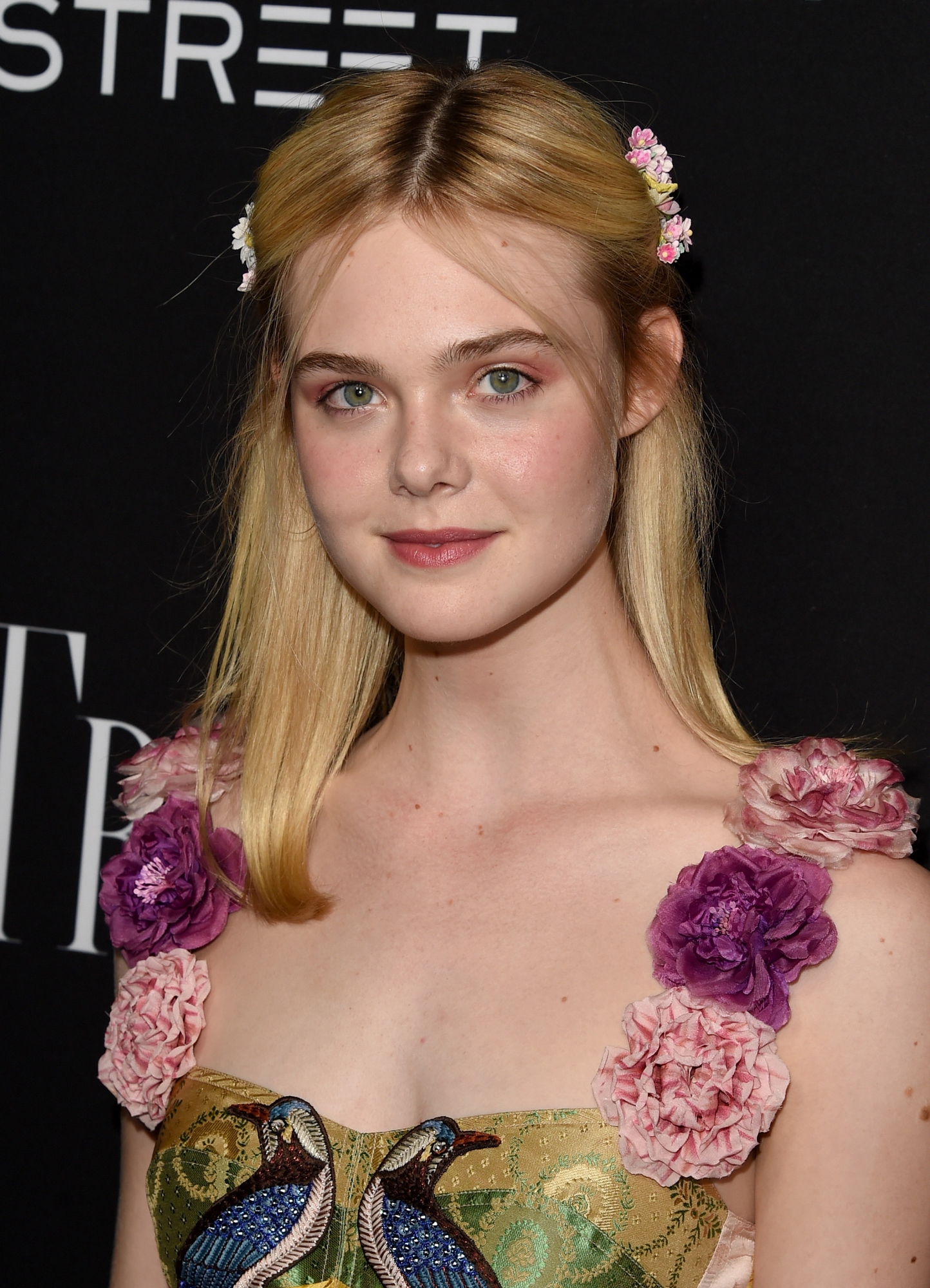 totally-elle-2015-trumbo-premiere-la-023.jpg