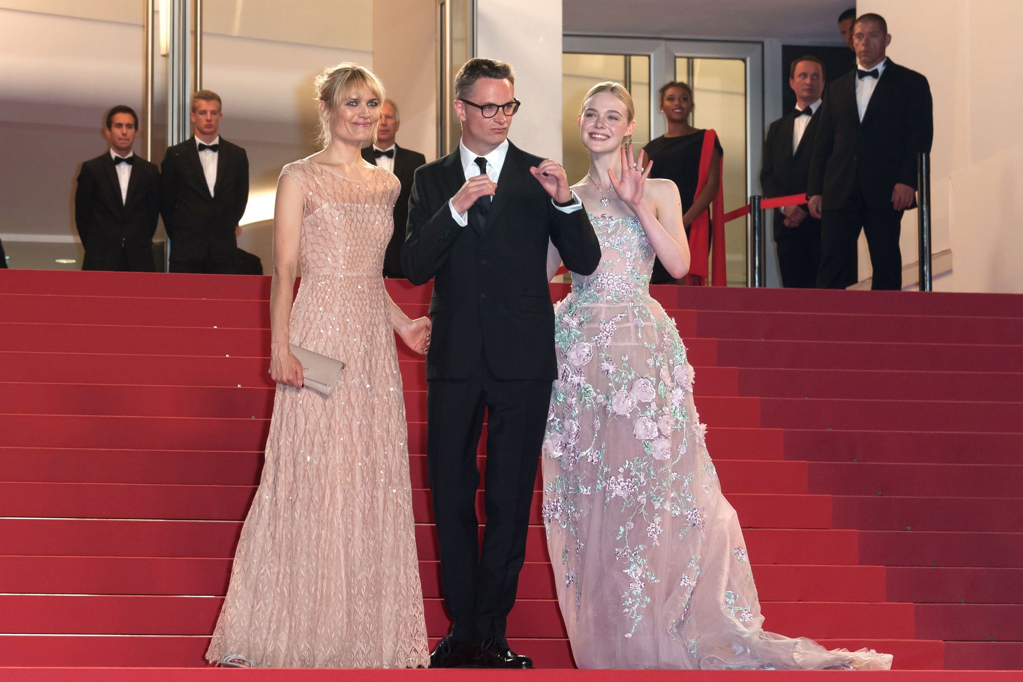 totally-elle-2016-neon-demon-cannes-premiere-436.jpg