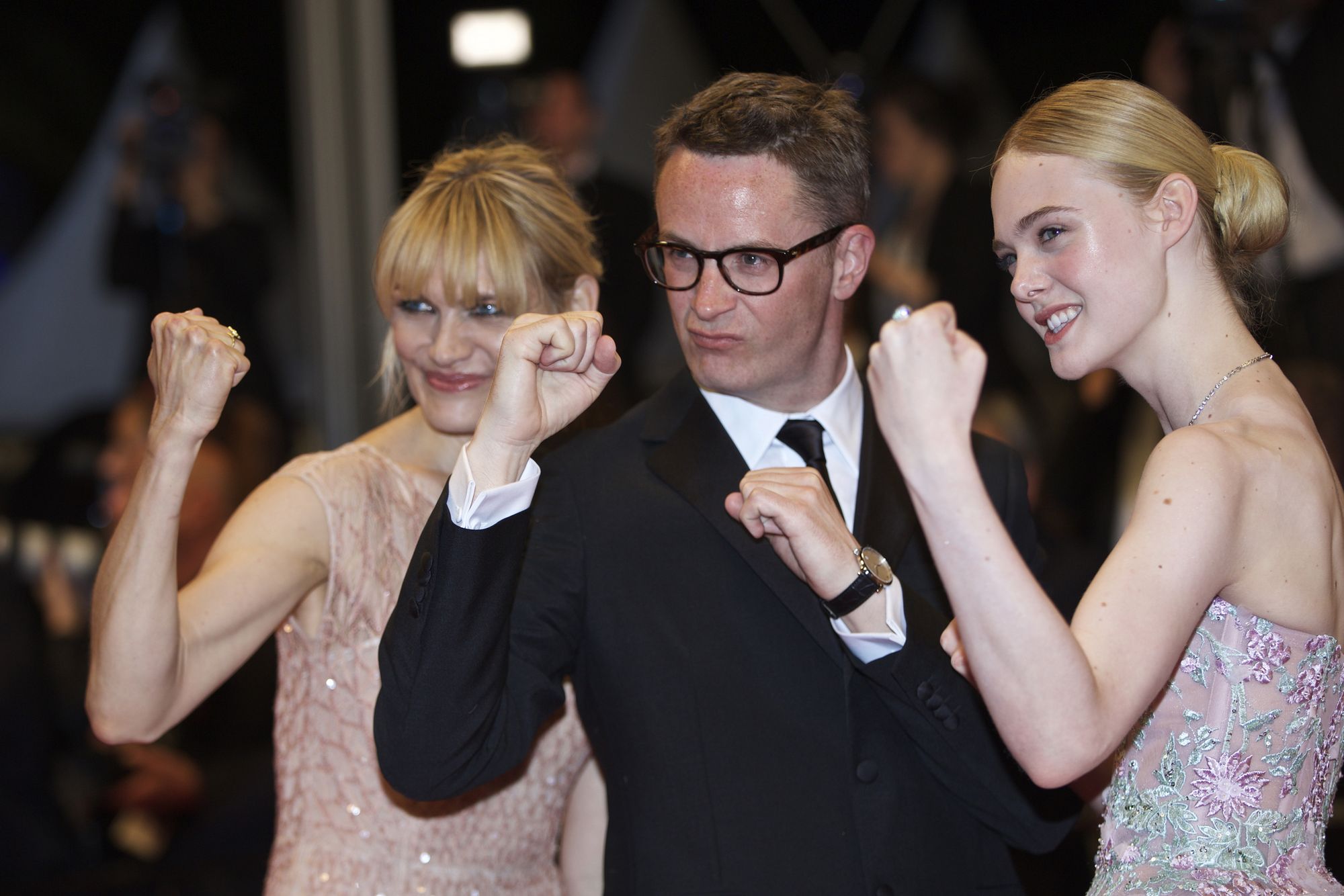 totally-elle-2016-neon-demon-cannes-premiere-519.jpg