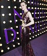 totally-elle-2016-neon-demon-la-premiere-081.jpg