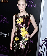 totally-elle-2016-neon-demon-la-premiere-252.jpg
