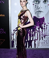 totally-elle-2016-neon-demon-la-premiere-289.jpg