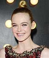totally-elle-2016-neon-demon-la-premiere-407.jpg