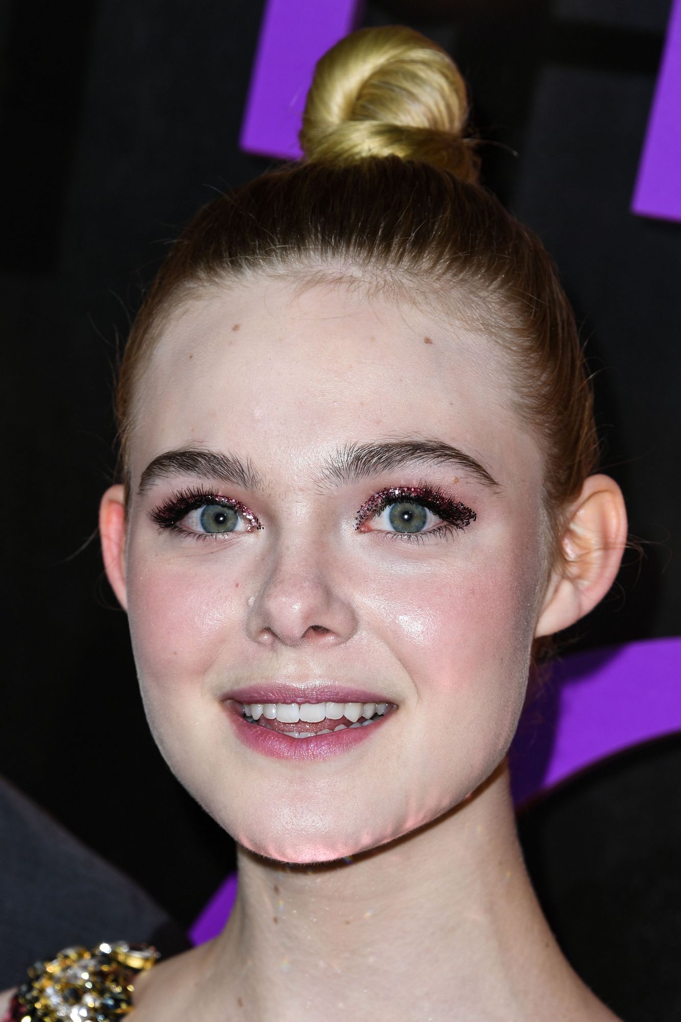 totally-elle-2016-neon-demon-la-premiere-269.jpg