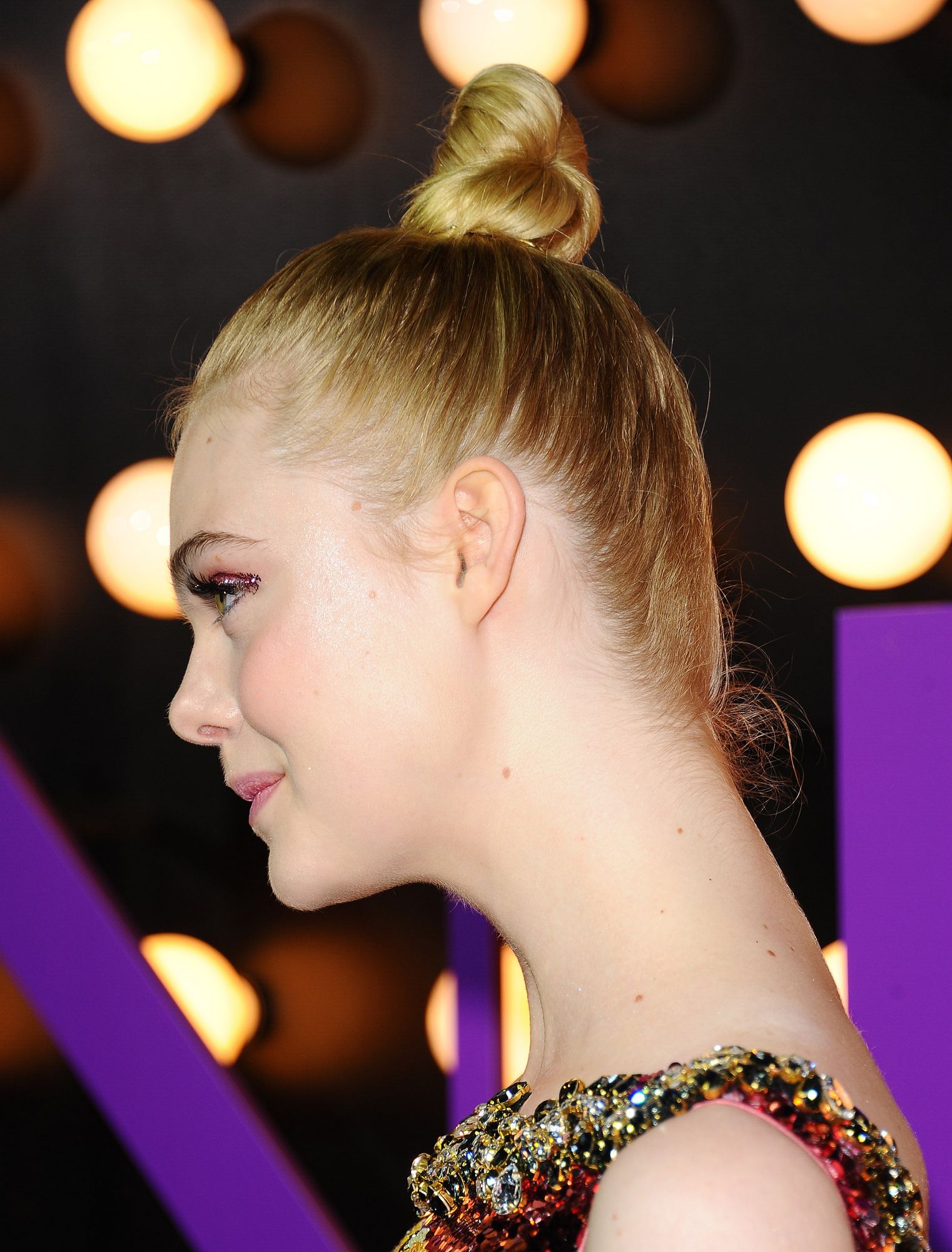 totally-elle-2016-neon-demon-la-premiere-415.jpg