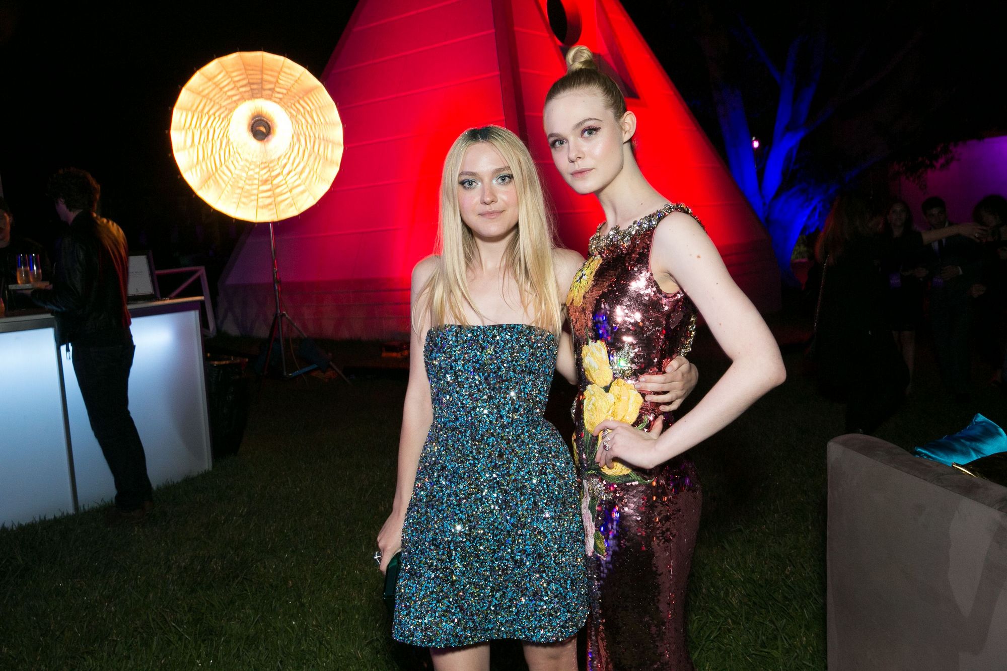 totally-elle-2016-neon-demon-la-premiere-party-039.jpg