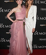 totally-elle-2016-neon-demon-ny-premiere-051.jpg