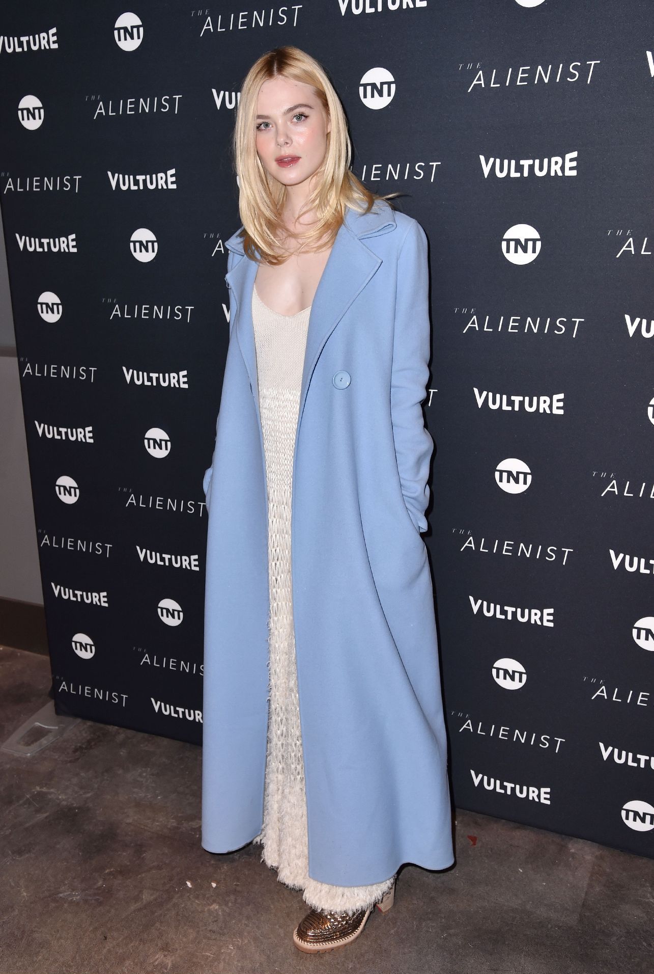 totallyelle-2018-thealienist-sundance-premiere-020.jpg