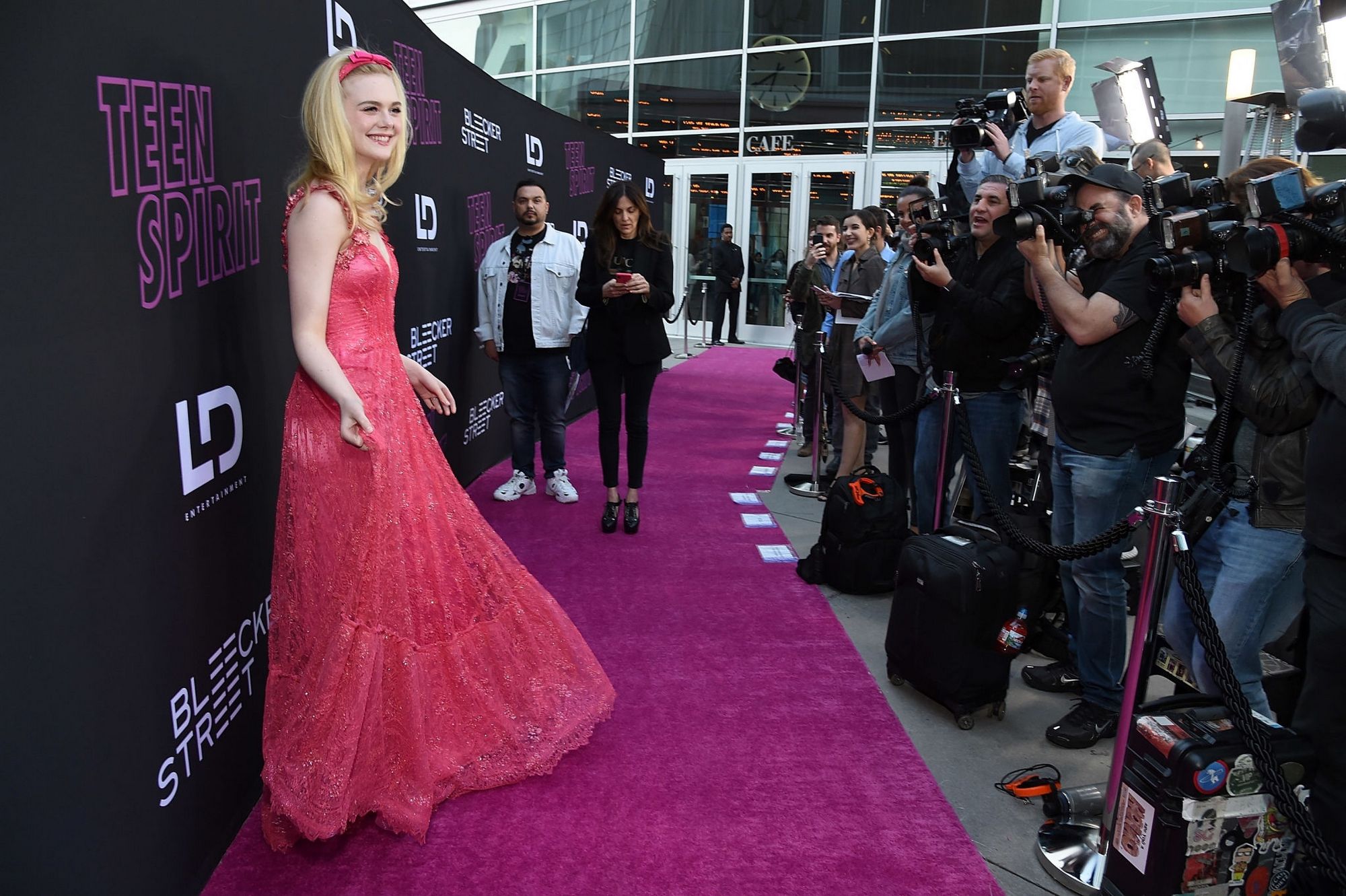 totallyelle-2019-teenspirit-premiere-223.jpg