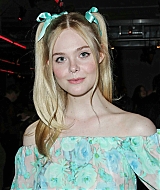 totally_elle_prada_19_launch_adds_11.jpg