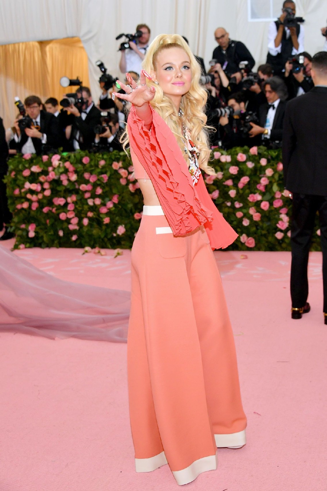 totally_elle_metgala2019__10.jpg