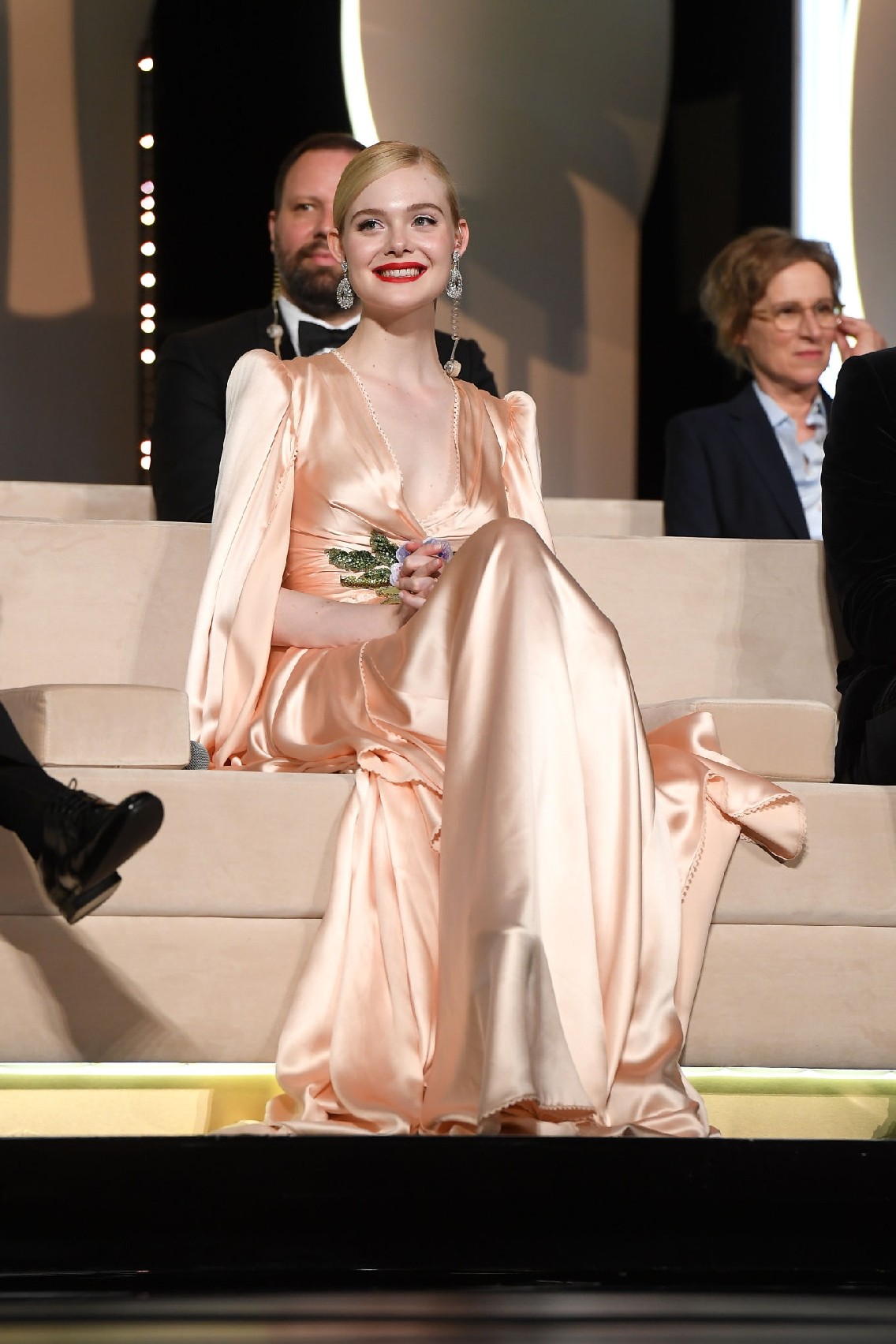 totally_elle_cannes_openingceremony_19_onstage__7.jpg