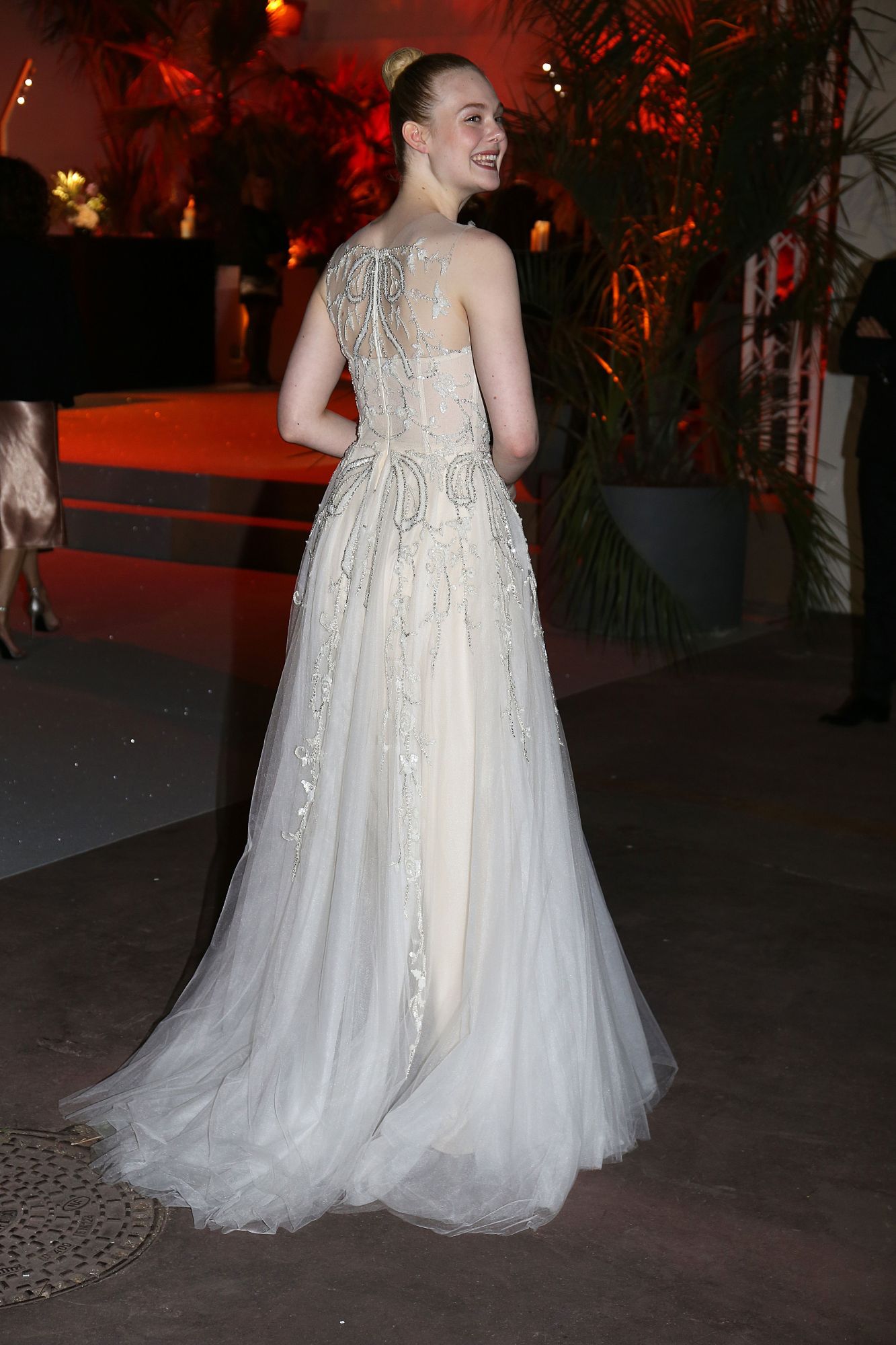totallyelle-closingceremony-cannes-2019-003.jpg