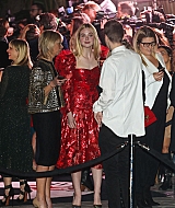totally-elle-candid-2017-01-27-011.jpg