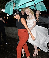 totallyelle-candid-2018-05-03-arriving-at-tiffany-004.jpg