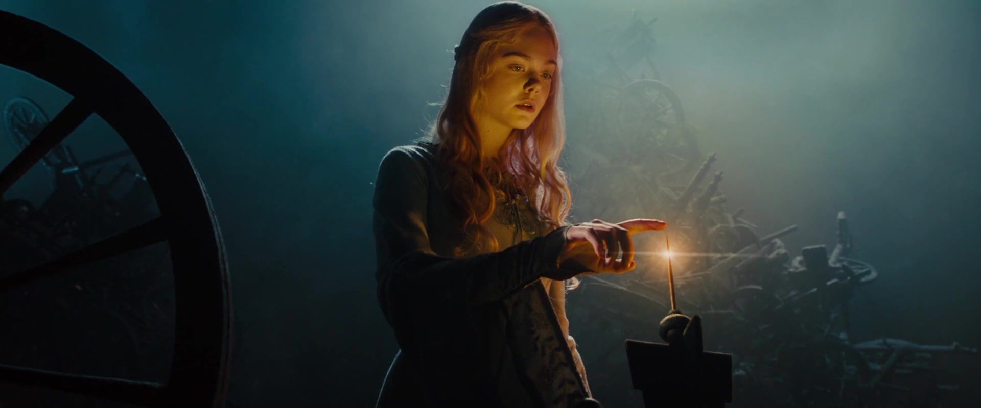 totallyelle-maleficent-screencaptures-189.jpg