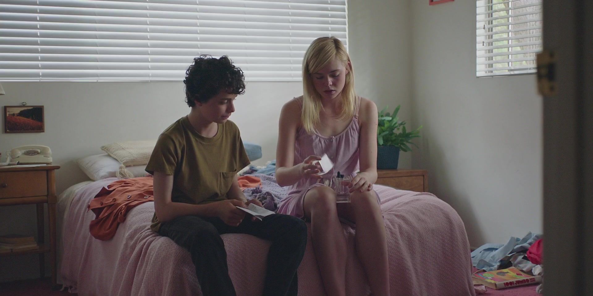 totallyelle-20thcenturywomen-screencaptures-171.jpg