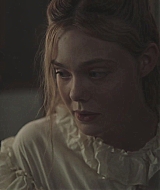 totally-elle-thebeguiled-trailer-011.jpg