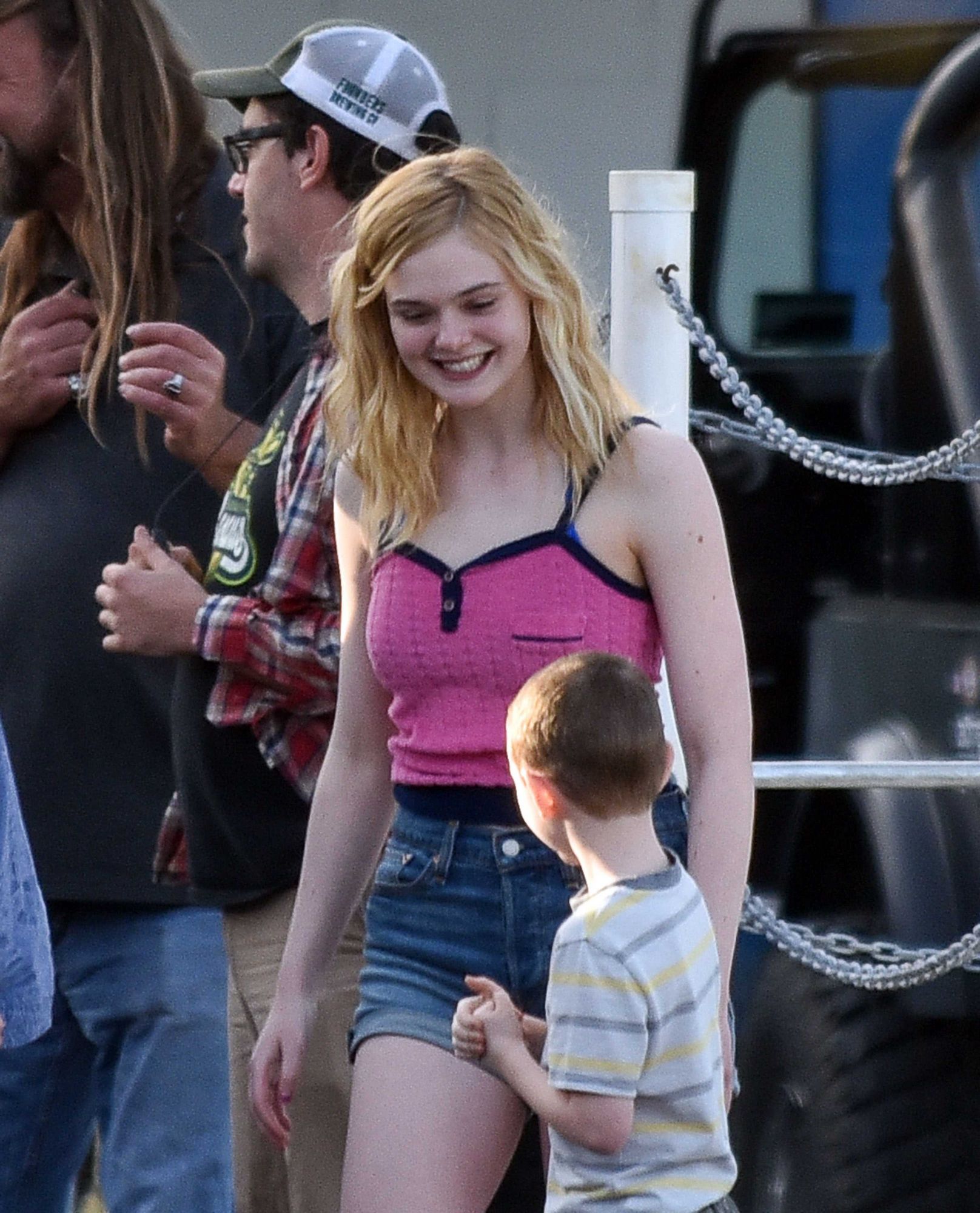 totally-elle-galveston-set-20170213-040.jpg