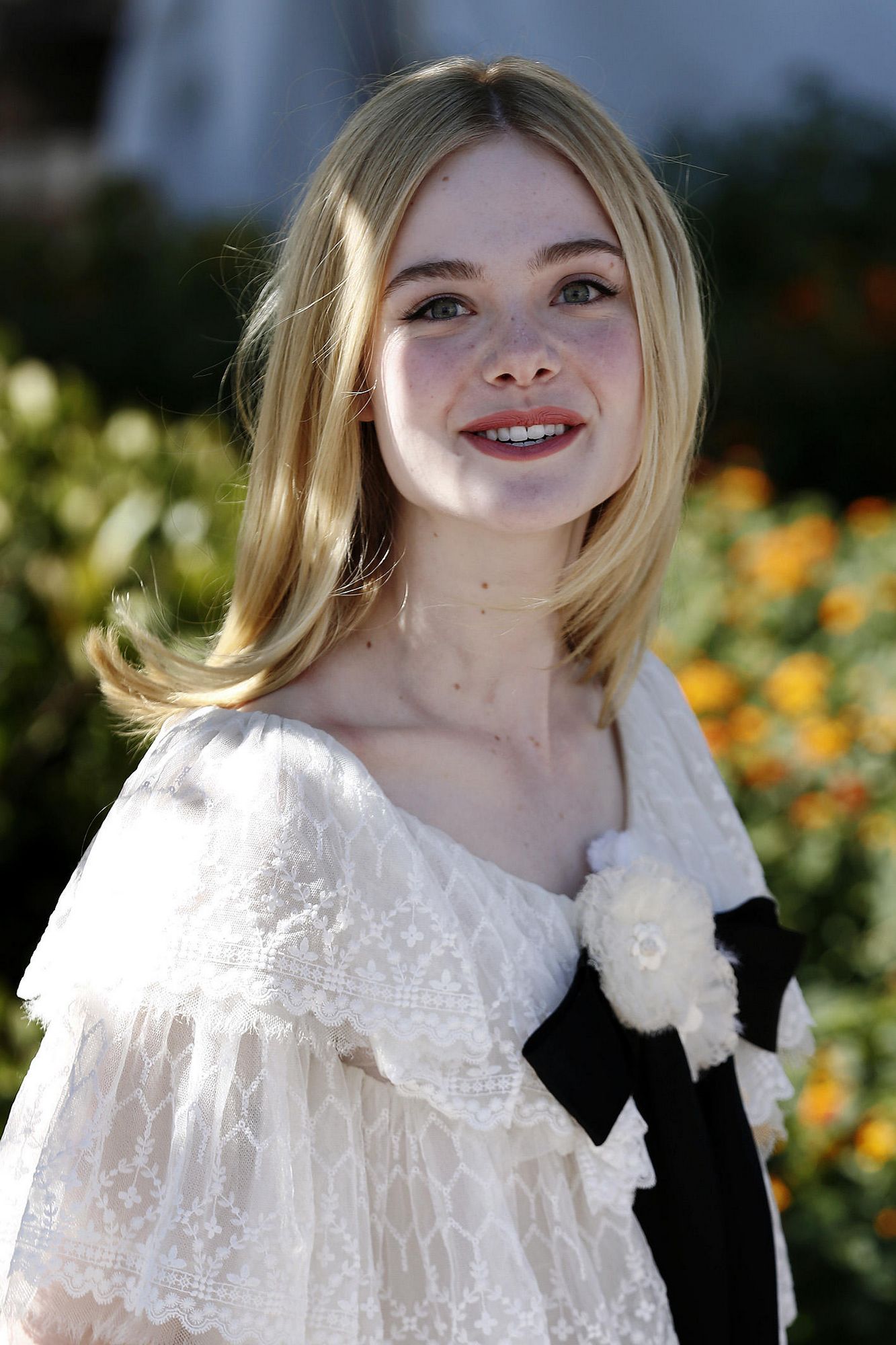 totally-elle-2016-neon-demon-cannes-photocall-011.jpg