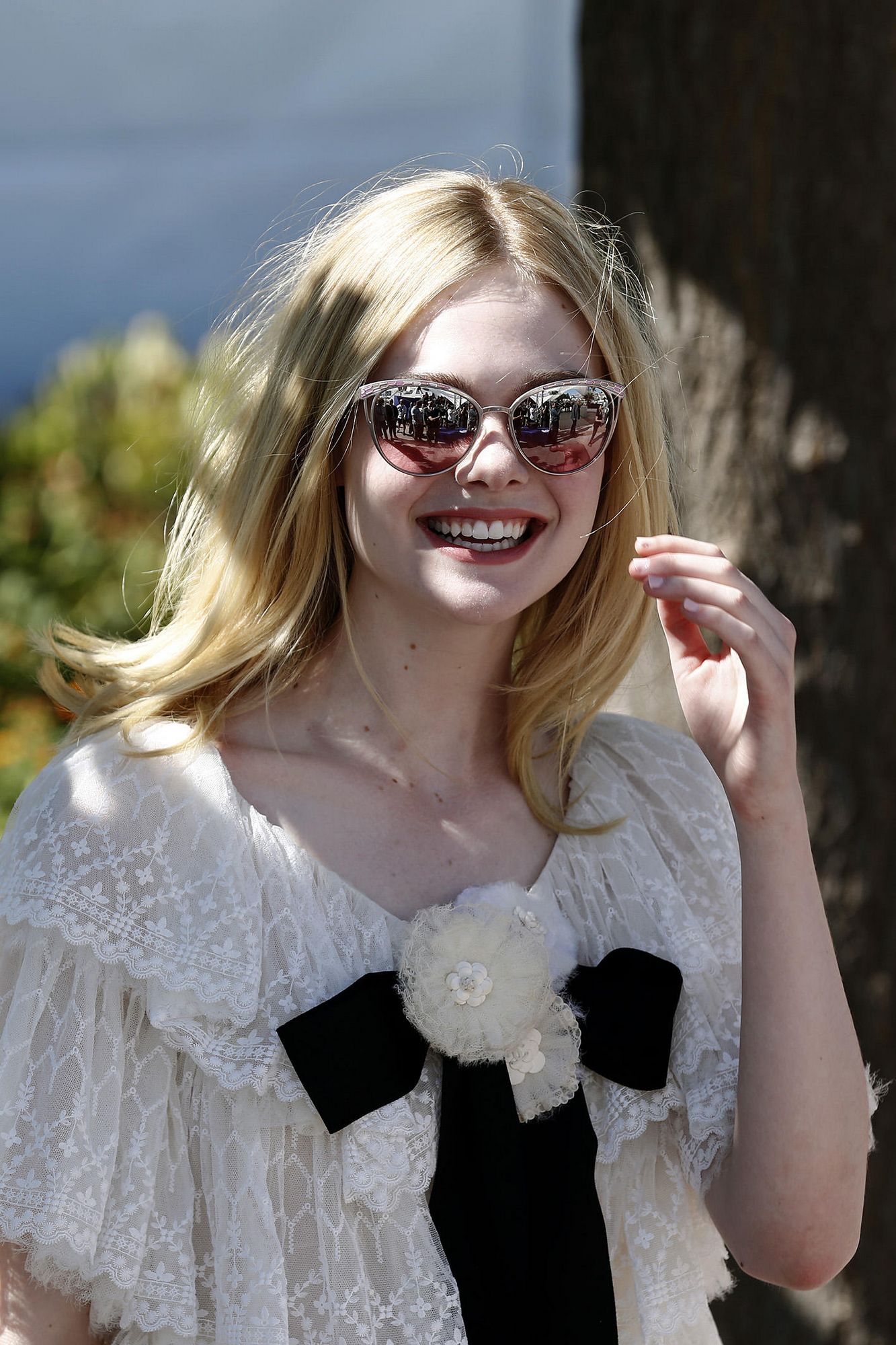 totally-elle-2016-neon-demon-cannes-photocall-015.jpg