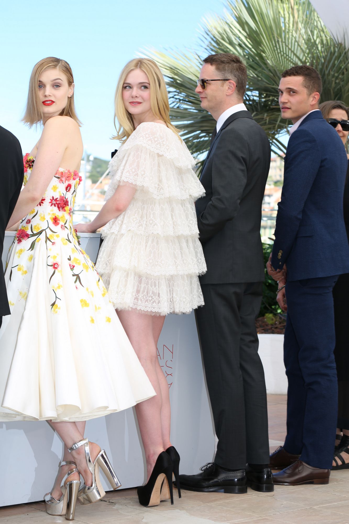 totally-elle-2016-neon-demon-cannes-photocall-442.jpg
