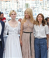 totallyelle-2017-05-23-thebeguiled-photocall-cannes-326.jpg