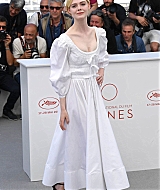 totallyelle-2017-05-23-thebeguiled-photocall-cannes-352.jpg