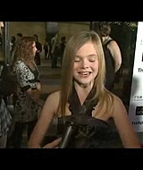 premieres_screencaps_phoeberedcarpet021.jpg
