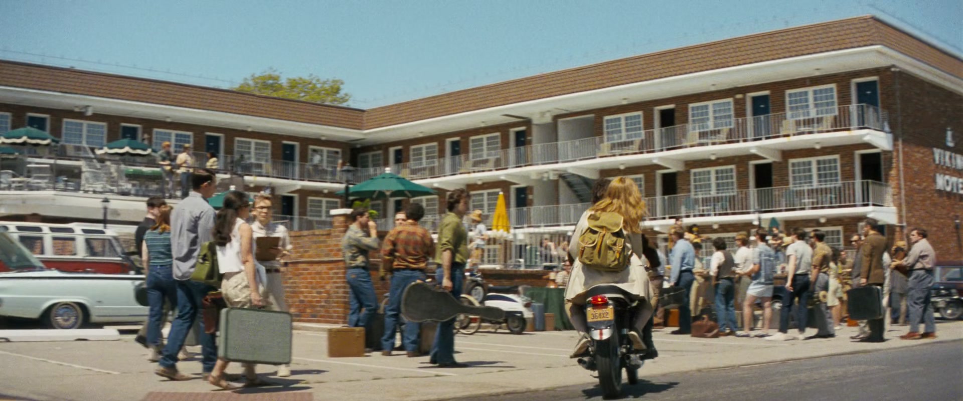 A_Complete_Unknown_2024_1080p_014406.jpg