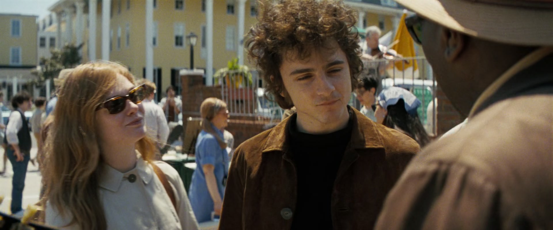 A_Complete_Unknown_2024_1080p_014450.jpg