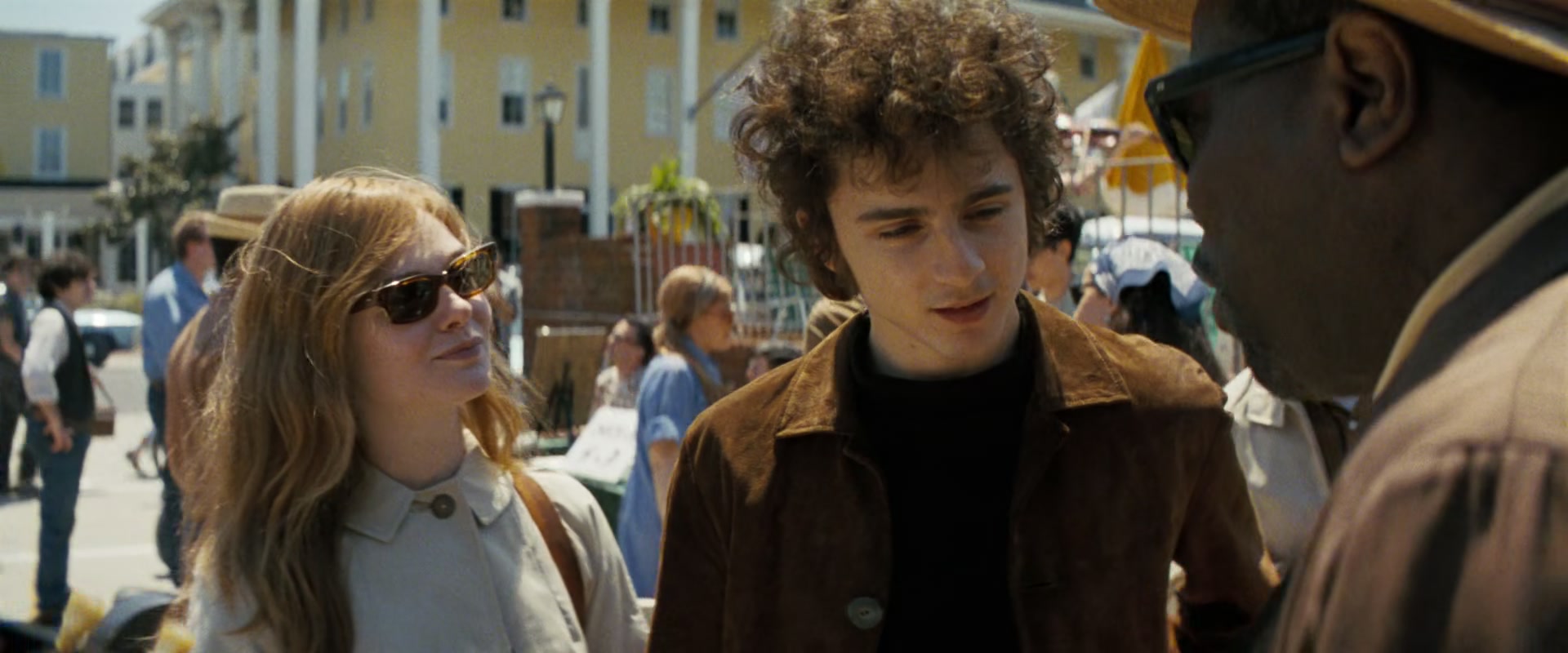 A_Complete_Unknown_2024_1080p_014451.jpg