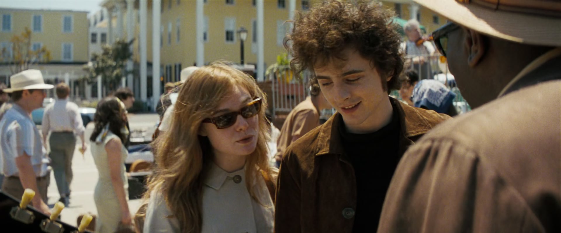 A_Complete_Unknown_2024_1080p_014461.jpg