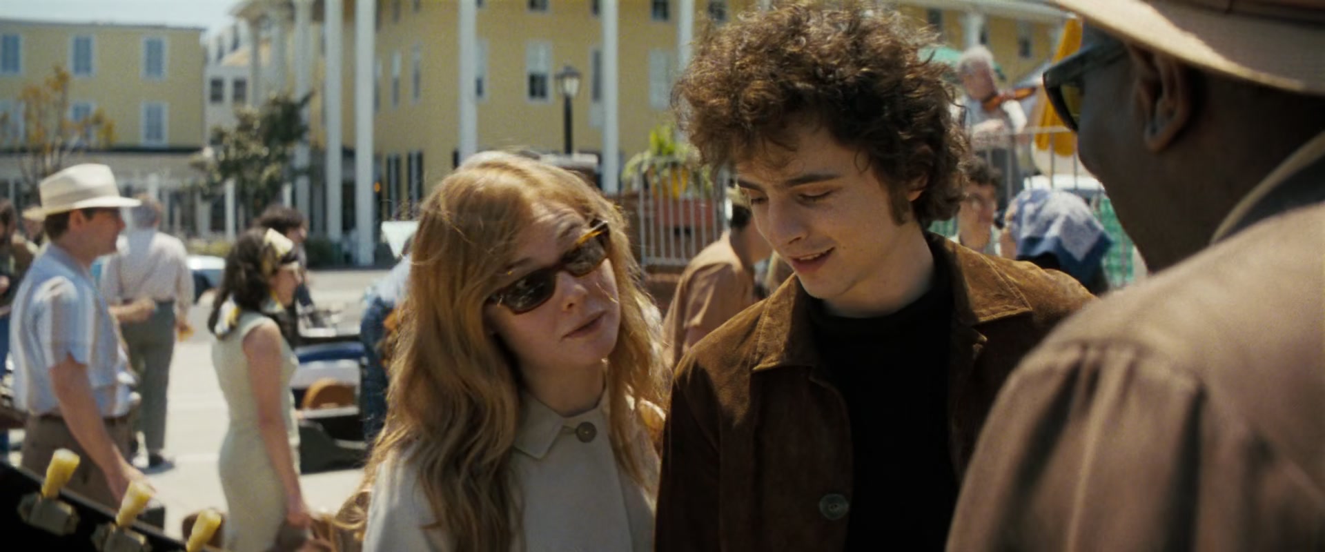 A_Complete_Unknown_2024_1080p_014462.jpg