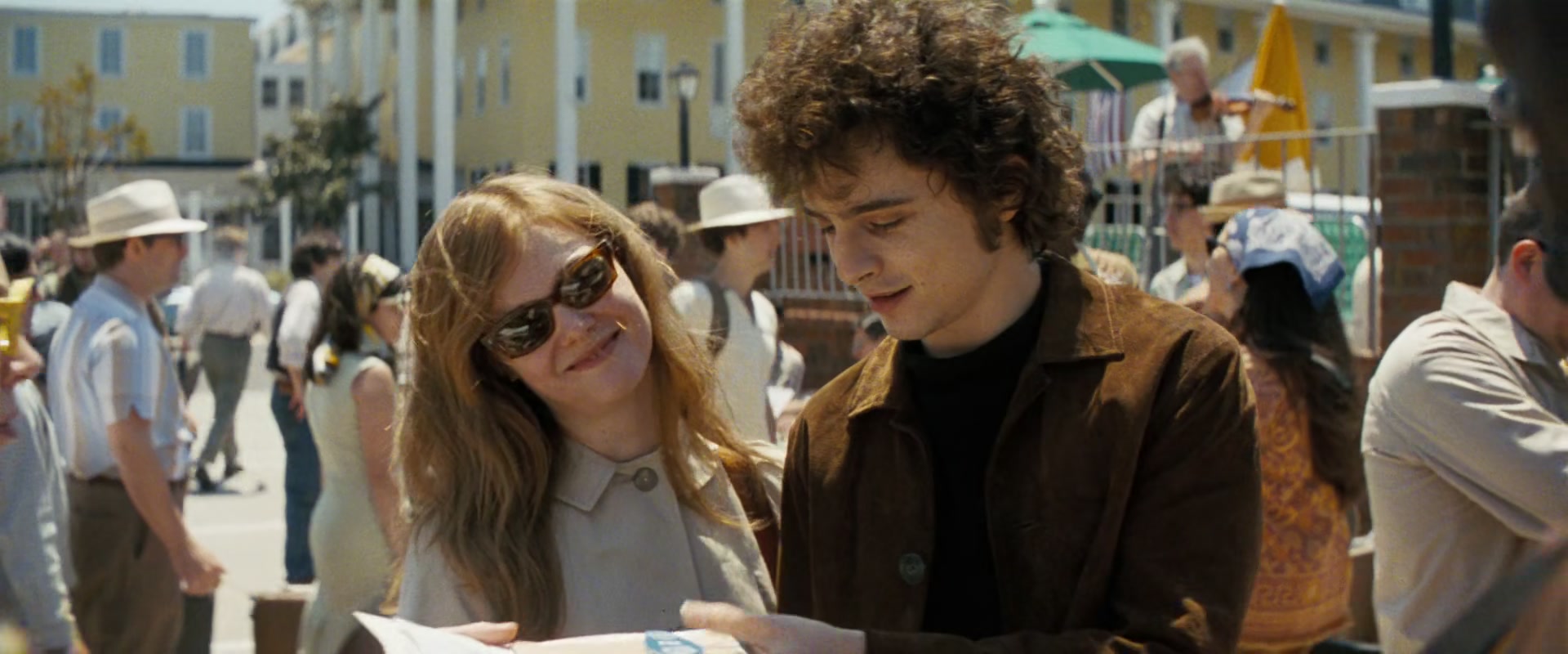 A_Complete_Unknown_2024_1080p_014465.jpg