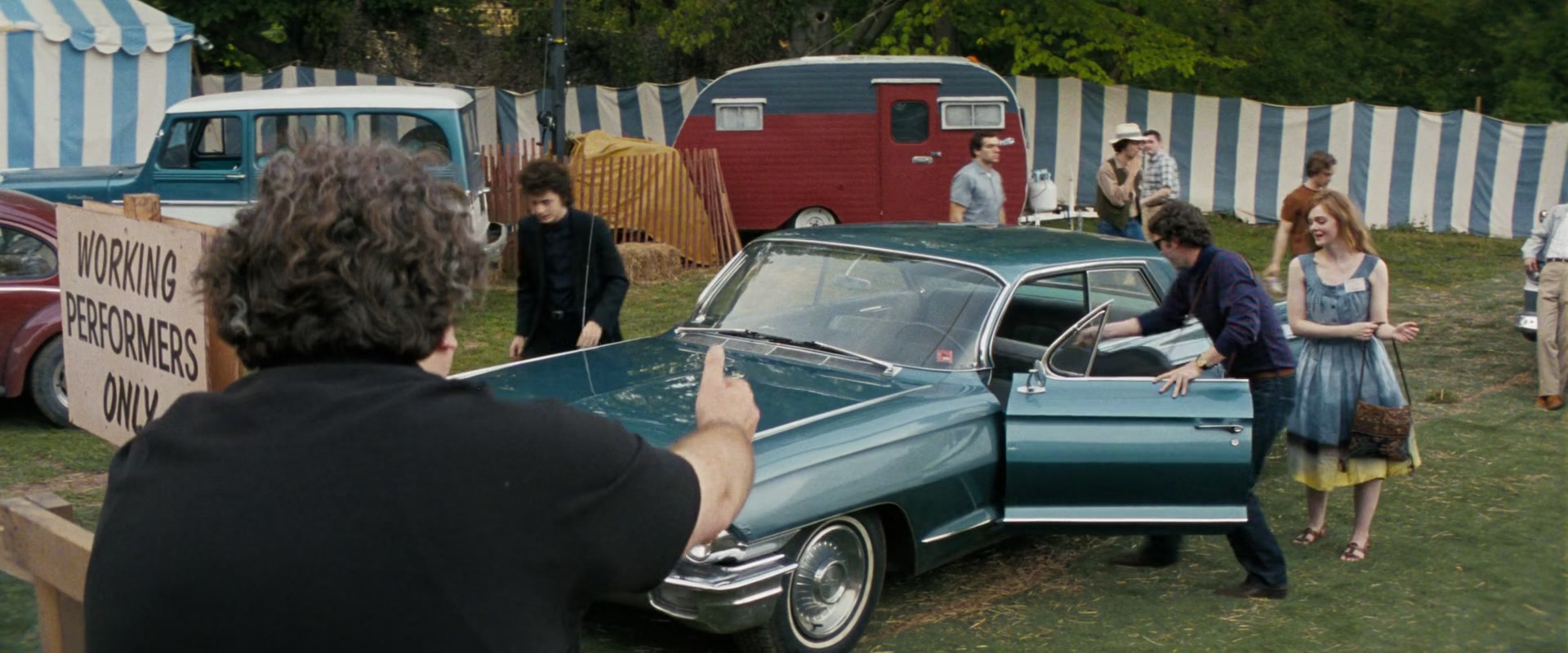 A_Complete_Unknown_2024_1080p_014606.jpg