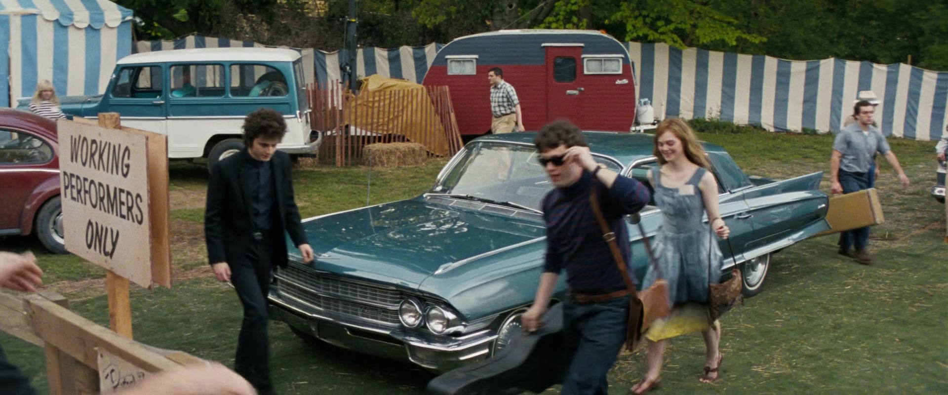 A_Complete_Unknown_2024_1080p_014612.jpg