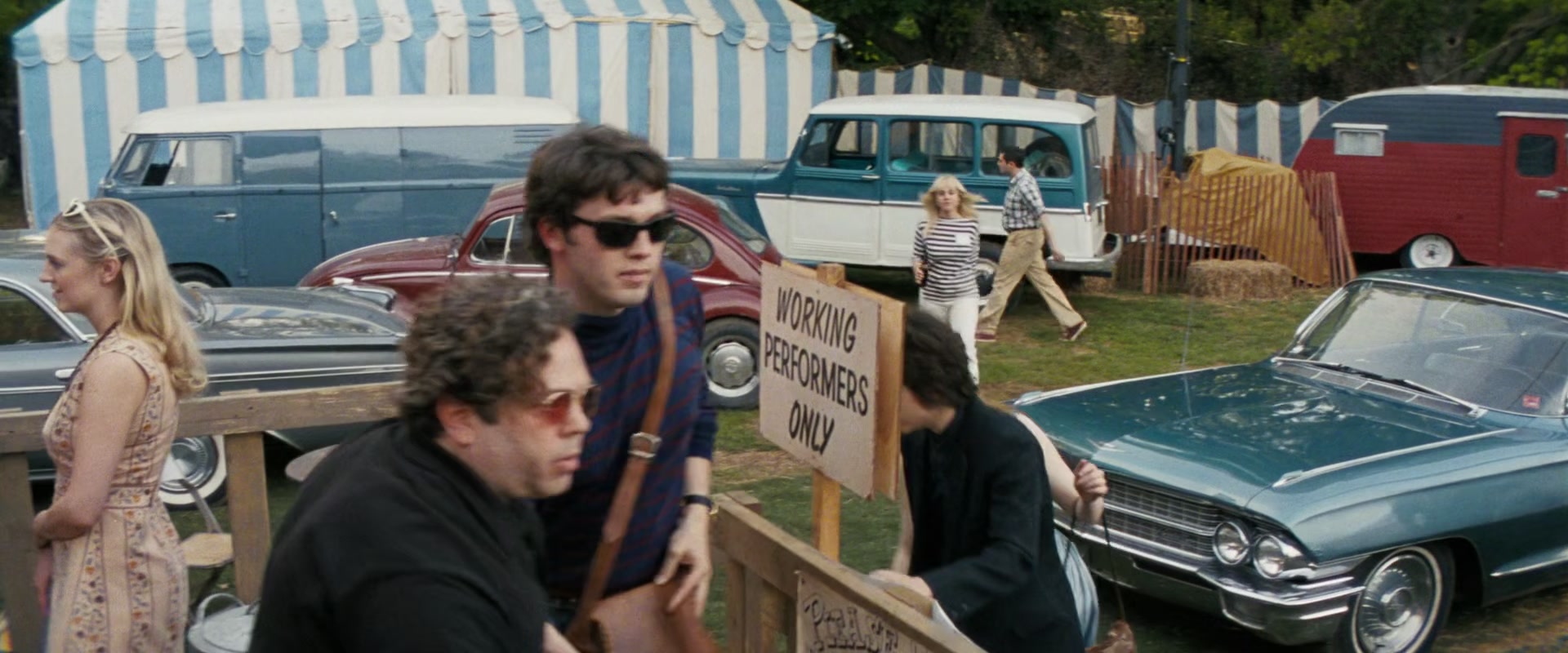 A_Complete_Unknown_2024_1080p_014618.jpg