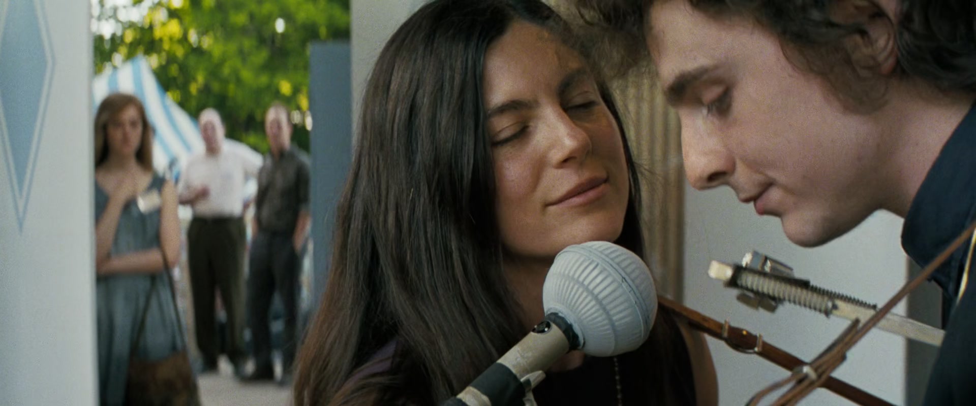 A_Complete_Unknown_2024_1080p_015077.jpg